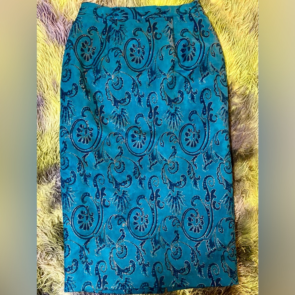 High-Waisted Blue Floral Pencil Skirt